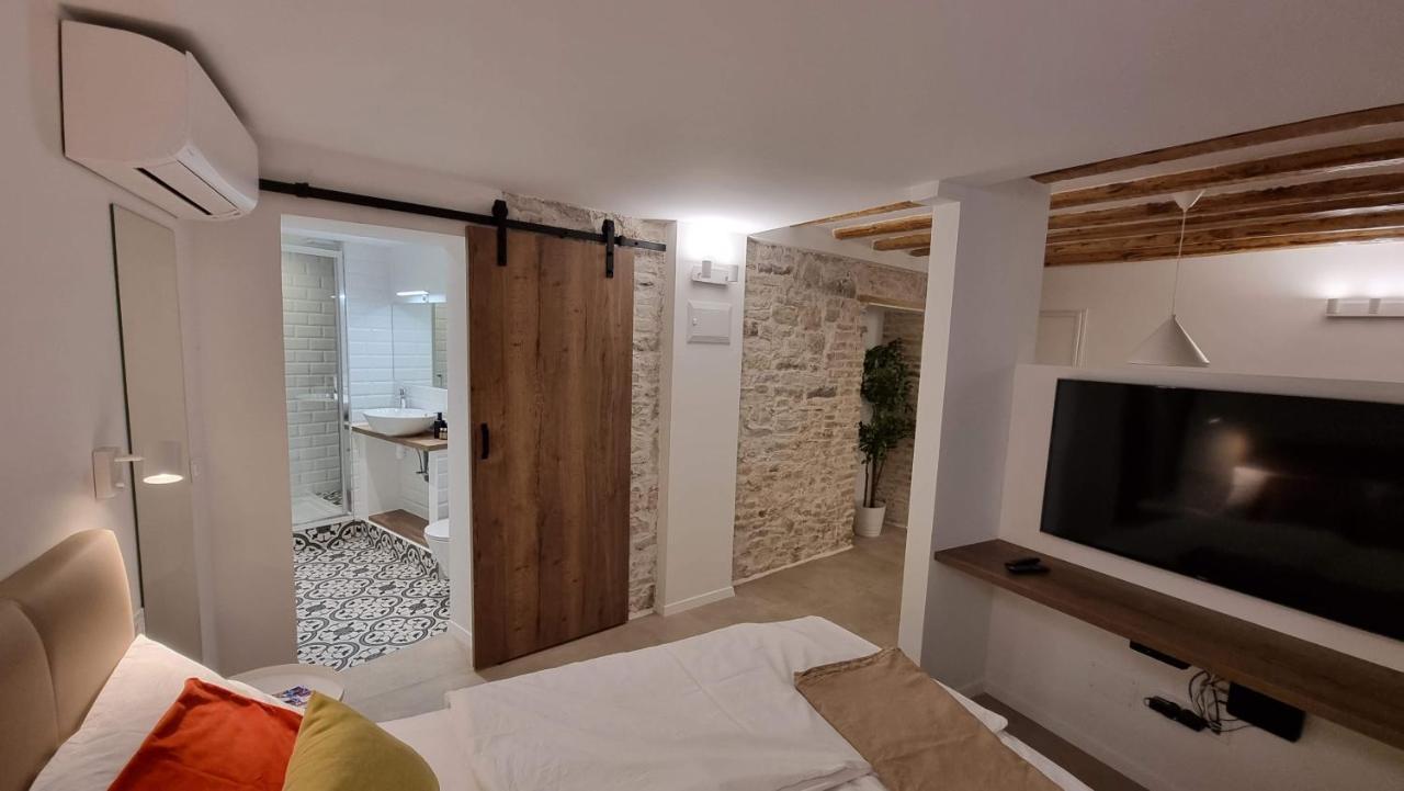 Vitelli Apartments And Rooms Split Luaran gambar