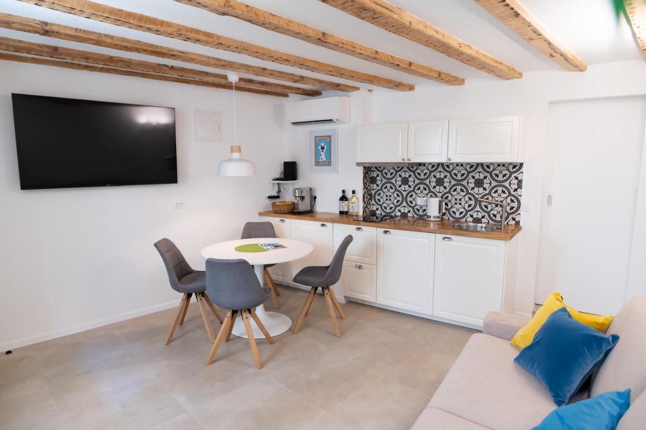 Vitelli Apartments And Rooms Split Luaran gambar
